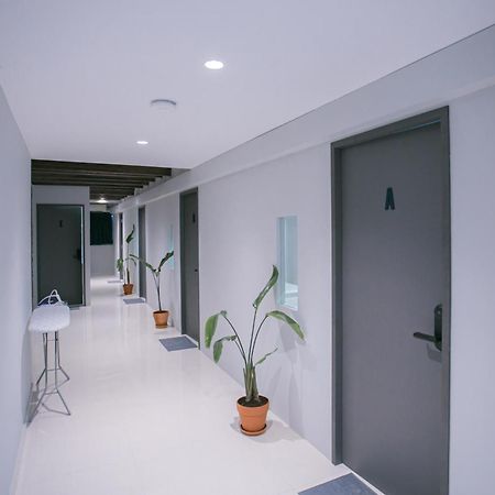 Albergue Bluewaters Collab Quarters Singapur Exterior foto